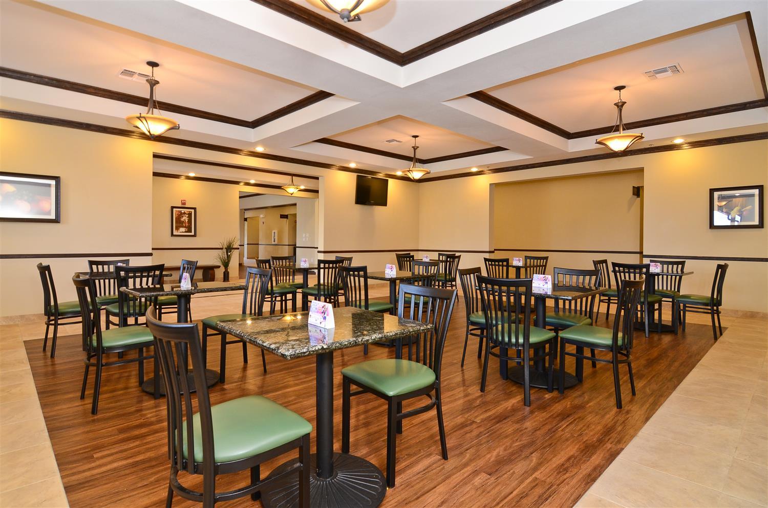 Best Western Plus Emory At Lake Fork Inn & Suites Exterior foto